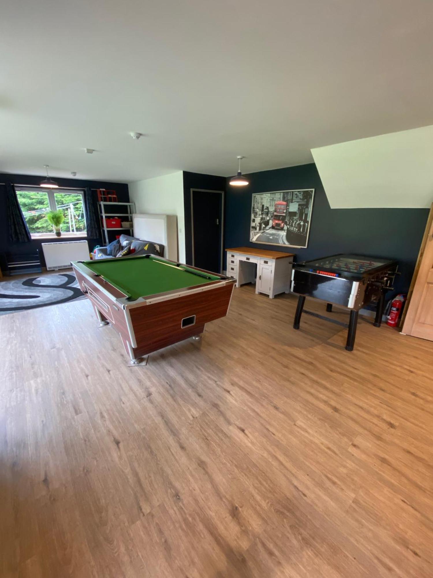 Unique Sheperds Hut Private Hot Tub, Ensuite & Kitchenette Clodock Bagian luar foto