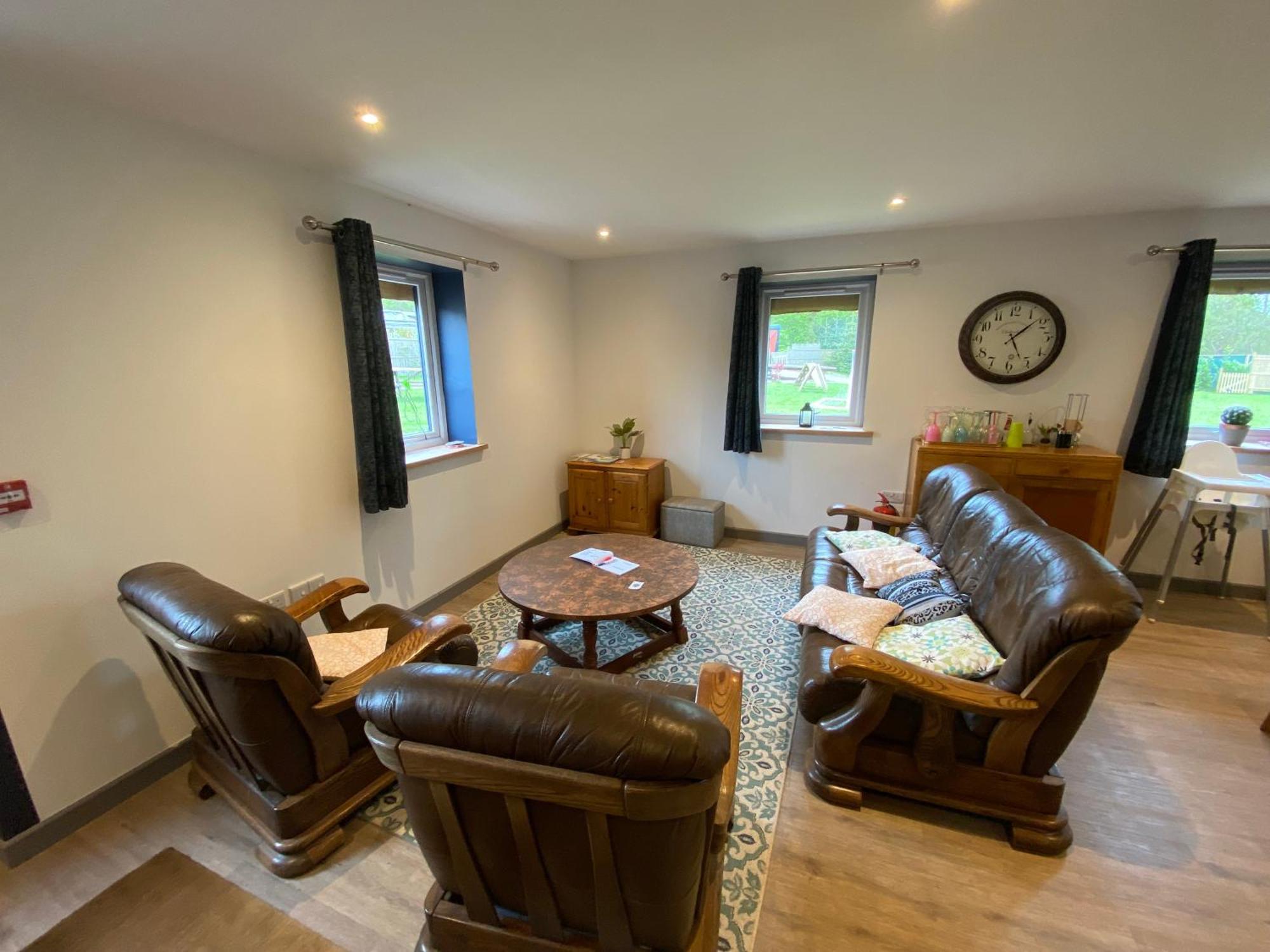 Unique Sheperds Hut Private Hot Tub, Ensuite & Kitchenette Clodock Bagian luar foto